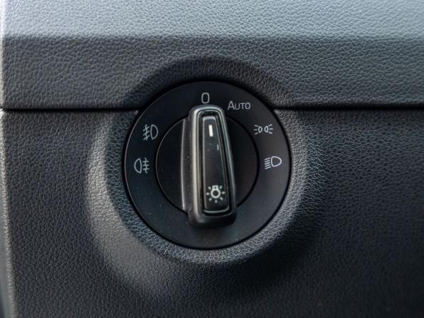 Skoda Octavia III (A7) Рестайлинг с пробегом 2018 года, цена 2 098 000 рублей, 104227 км, лифтбек, Автокод Объявления