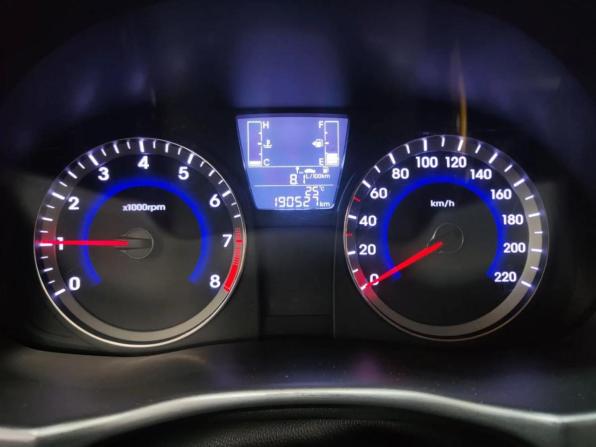 Hyundai Solaris I Рестайлинг с пробегом 2014 года, цена 765 440 рублей, 189987 км, седан, Автокод Объявления