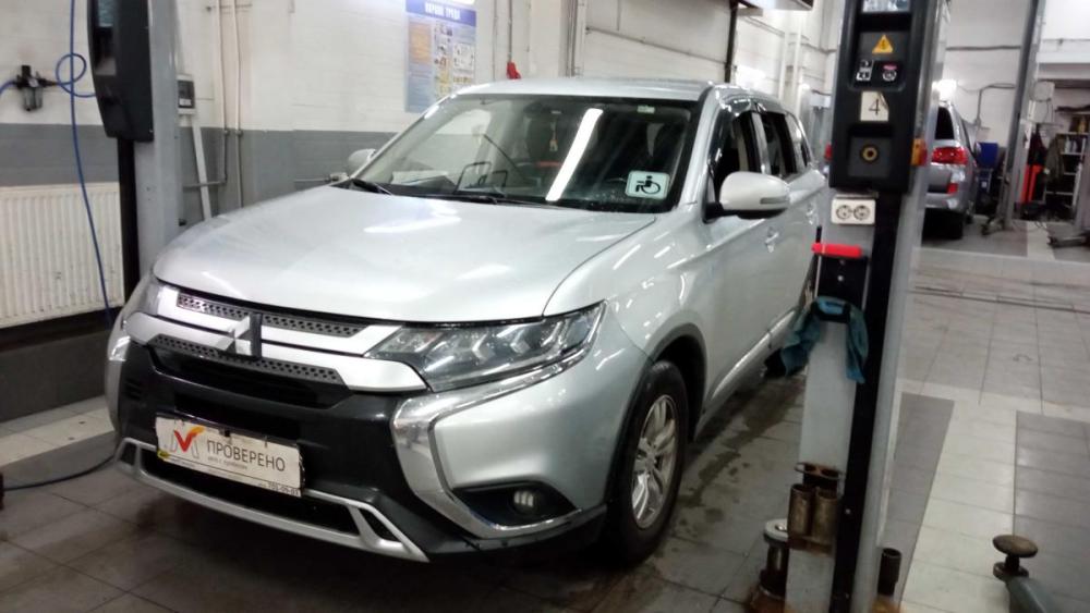 Mitsubishi Outlander III Рестайлинг 2 Санкт-Петербург  - изображение 1