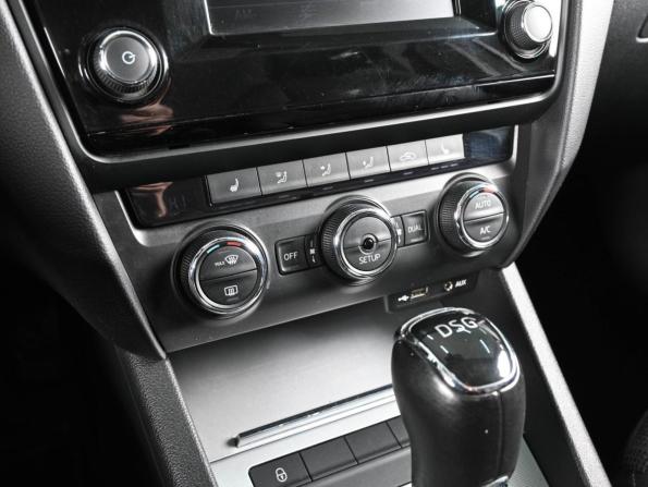 Skoda Octavia III (A7) с пробегом 2014 года, цена 1 599 000 рублей, 126250 км, лифтбек, Автокод Объявления