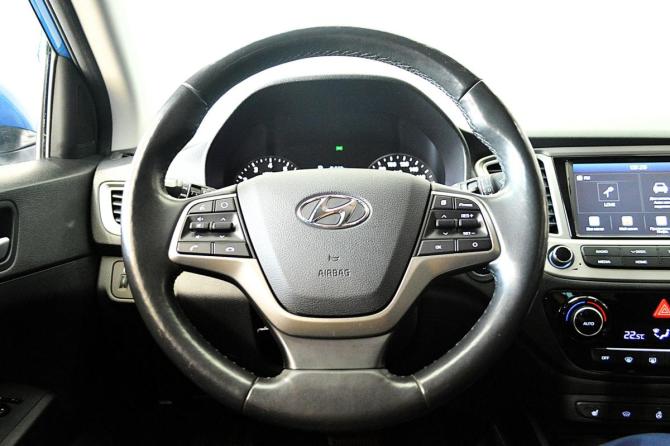 Hyundai Solaris II с пробегом 2019 года, цена 1 325 000 рублей, 71000 км, седан, Автокод Объявления