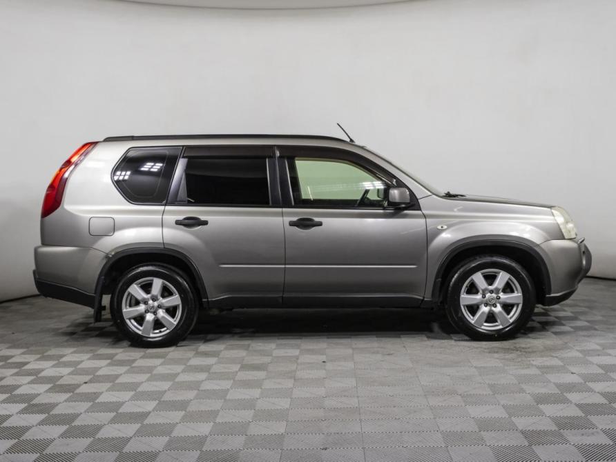 Nissan X-Trail II Москва  - изображение 4