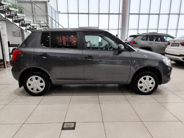 Skoda Fabia II Рестайлинг с пробегом 2012 года, цена 459 000 рублей, 210722 км, хэтчбек, Автокод Объявления