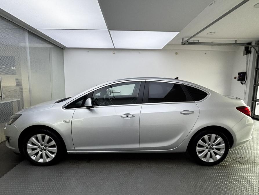 Opel Astra J Рестайлинг Уфа  - изображение 8