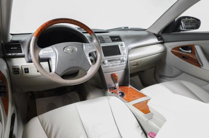 Toyota Camry VI (XV40) Рестайлинг с пробегом 2011 года, цена 1 199 000 рублей, 330000 км, седан, Автокод Объявления