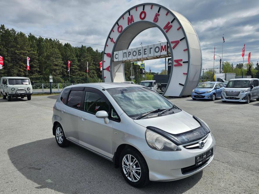 Honda Fit I Тюмень  - изображение 1