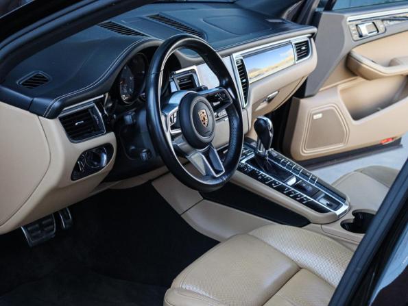 Porsche Macan I с пробегом 2017 года, цена 4 590 000 рублей, 83821 км, внедорожник, Автокод Объявления