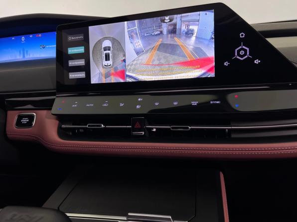 Changan UNI-K с пробегом 2024 года, цена 2 900 000 рублей, 40130 км, внедорожник, Автокод Объявления
