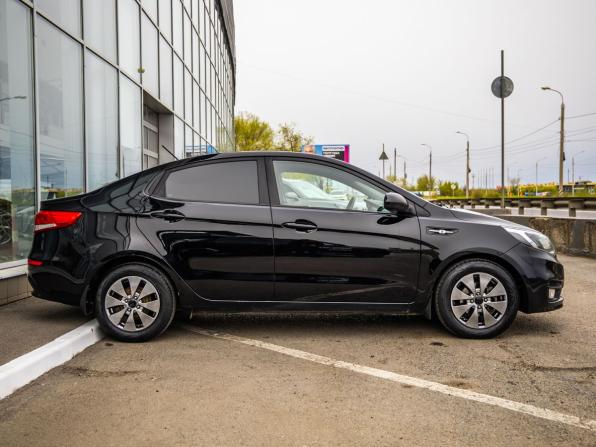 Kia Rio III Рестайлинг с пробегом 2017 года, цена 1 098 000 рублей, 128660 км, седан, Автокод Объявления