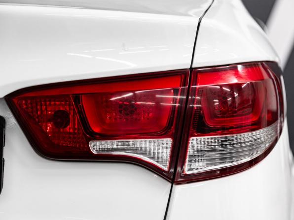 Kia Rio III Рестайлинг с пробегом 2015 года, цена 1 049 900 рублей, 142250 км, седан, Автокод Объявления