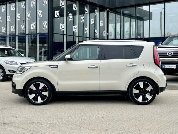 Kia Soul II Рестайлинг с пробегом 2017 года, цена 1 700 000 рублей, 44376 км, хэтчбек, Автокод Объявления