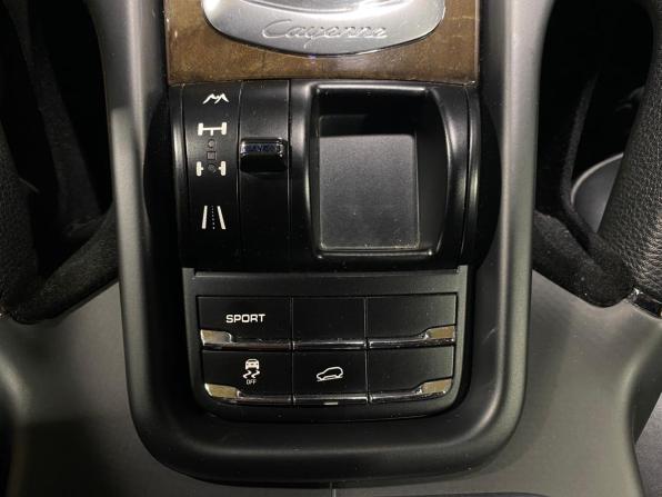 Porsche Cayenne II (958) с пробегом 2012 года, цена 2 200 000 рублей, 333309 км, внедорожник, Автокод Объявления