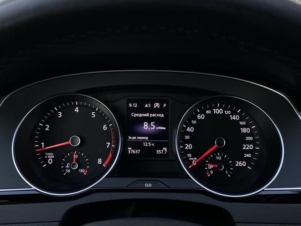 Volkswagen Passat B8 Рестайлинг с пробегом 2020 года, цена 2 600 000 рублей, 37000 км, седан, Автокод Объявления