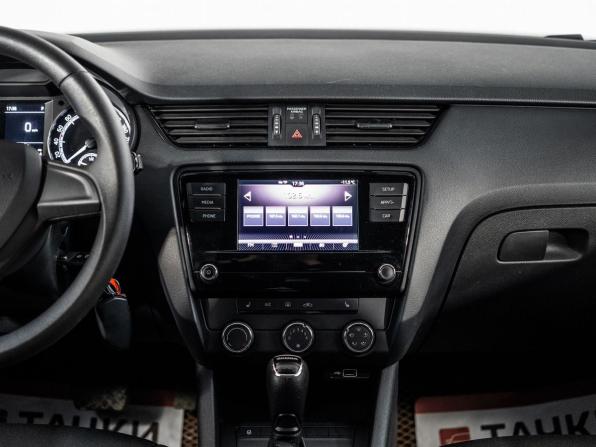 Skoda Octavia III (A7) Рестайлинг с пробегом 2020 года, цена 1 625 000 рублей, 87009 км, лифтбек, Автокод Объявления