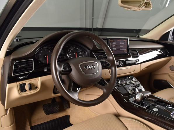 Audi A8 III (D4) Рестайлинг с пробегом 2016 года, цена 5 334 995 рублей, 15720 км, седан, Автокод Объявления