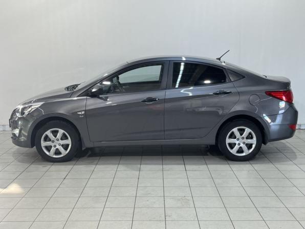 Hyundai Solaris I Рестайлинг с пробегом 2015 года, цена 1 055 000 рублей, 155000 км, седан, Автокод Объявления