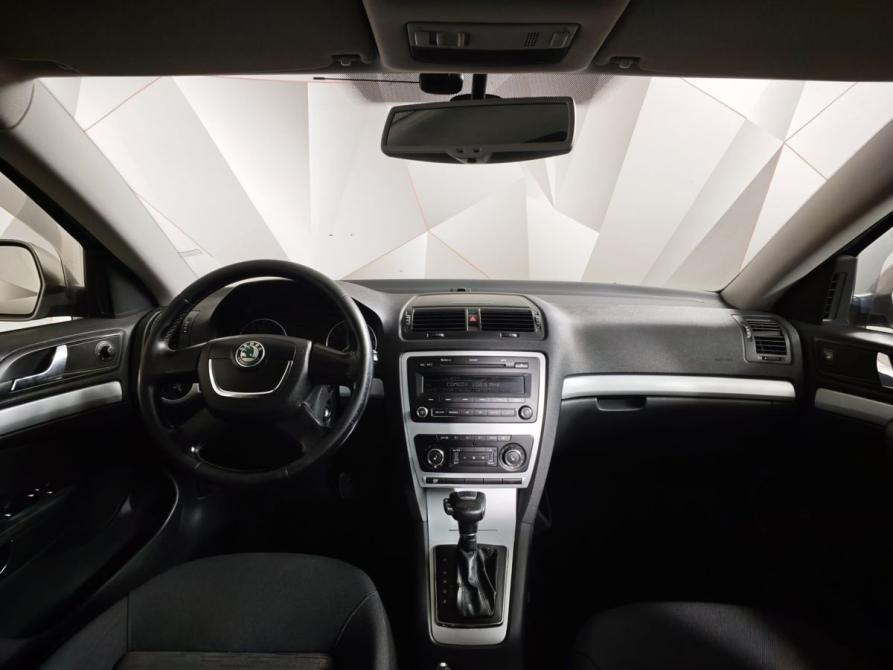 Skoda Octavia II (A5) Рестайлинг Москва  - изображение 11