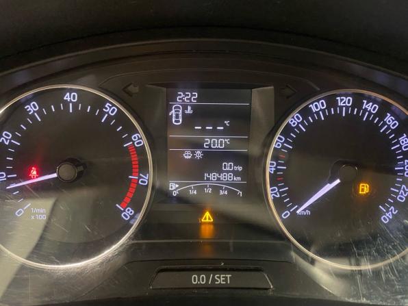 Skoda Rapid I с пробегом 2017 года, цена 899 000 рублей, 147368 км, лифтбек, Автокод Объявления