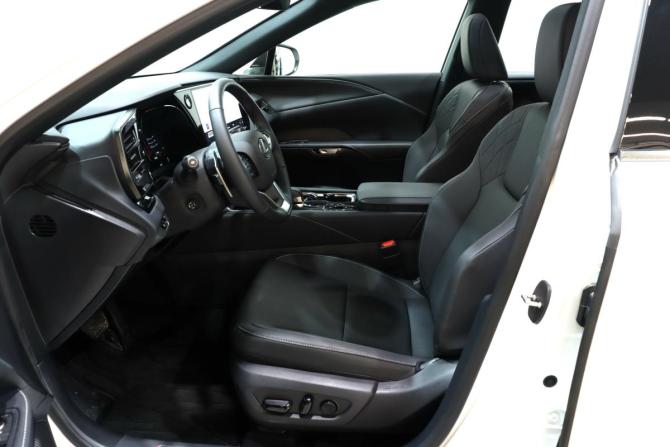 Lexus RX V с пробегом 2025 года, цена 8 200 000 рублей, 27 км, внедорожник, Автокод Объявления