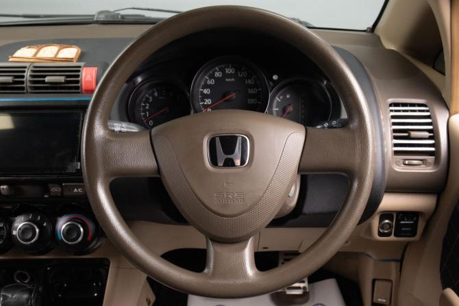 Honda Fit Aria с пробегом 2005 года, цена 319 000 рублей, 270000 км, седан, Автокод Объявления