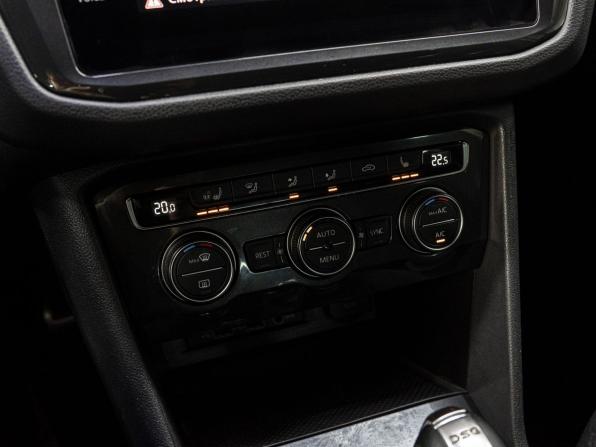 Volkswagen Tiguan II с пробегом 2019 года, цена 2 890 000 рублей, 121740 км, внедорожник, Автокод Объявления