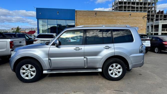 Mitsubishi Pajero IV с пробегом 2011 года, цена 2 000 000 рублей, 108393 км, внедорожник, Автокод Объявления