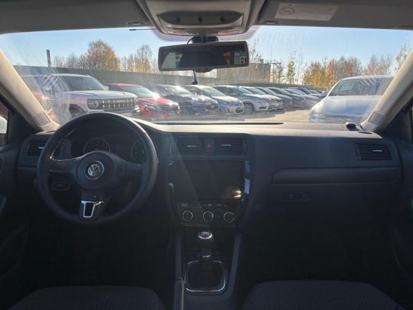 Volkswagen Jetta VI с пробегом 2013 года, цена 900 000 рублей, 211519 км, седан, Автокод Объявления