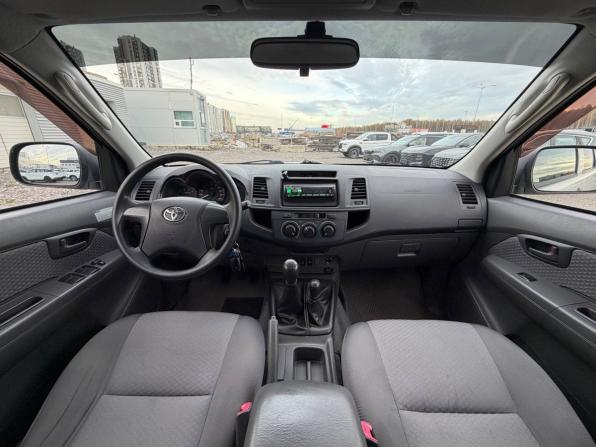 Toyota Hilux VII Рестайлинг с пробегом 2012 года, цена 1 985 000 рублей, 239549 км, offers.body_type.unknown, Автокод Объявления