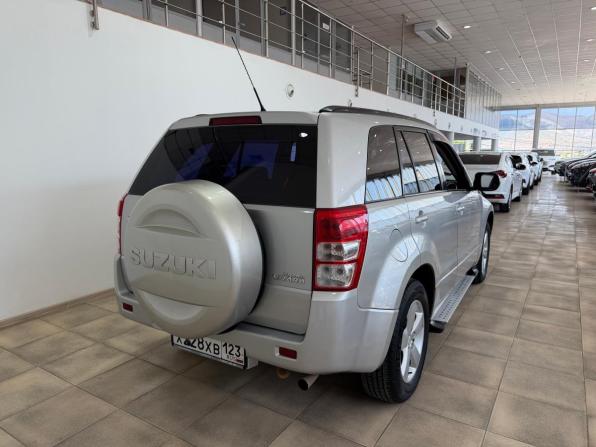 Suzuki Grand Vitara II Рестайлинг с пробегом 2011 года, цена 1 100 000 рублей, 170275 км, внедорожник, Автокод Объявления