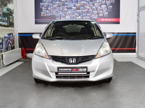 Honda Fit II с пробегом 2011 года, цена 879 995 рублей, 108945 км, хэтчбек, Автокод Объявления