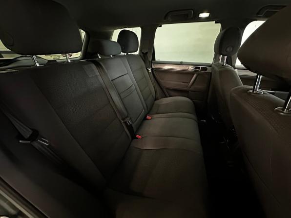 Volkswagen Touareg I Рестайлинг с пробегом 2007 года, цена 840 000 рублей, 391259 км, внедорожник, Автокод Объявления