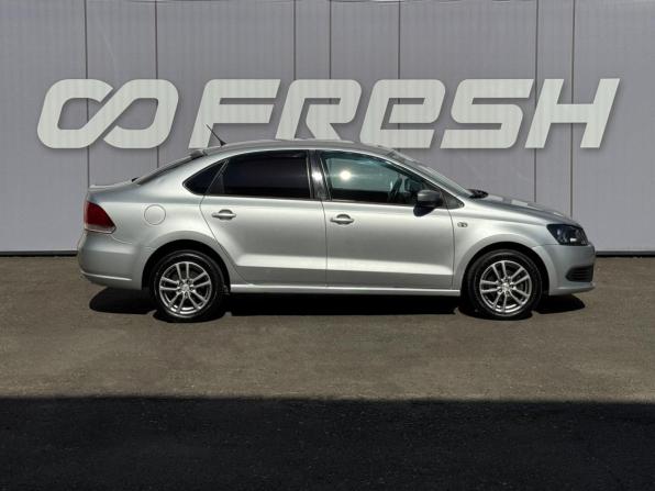 Volkswagen Polo V с пробегом 2012 года, цена 719 000 рублей, 210473 км, седан, Автокод Объявления
