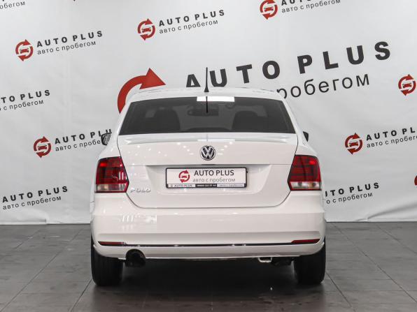 Volkswagen Polo V Рестайлинг с пробегом 2016 года, цена 999 000 рублей, 175991 км, седан, Автокод Объявления