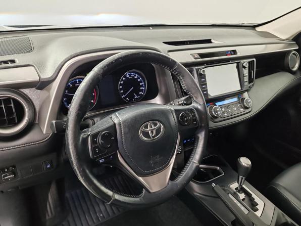 Toyota RAV4 IV (XA40) Рестайлинг с пробегом 2017 года, цена 2 375 000 рублей, 202694 км, внедорожник, Автокод Объявления