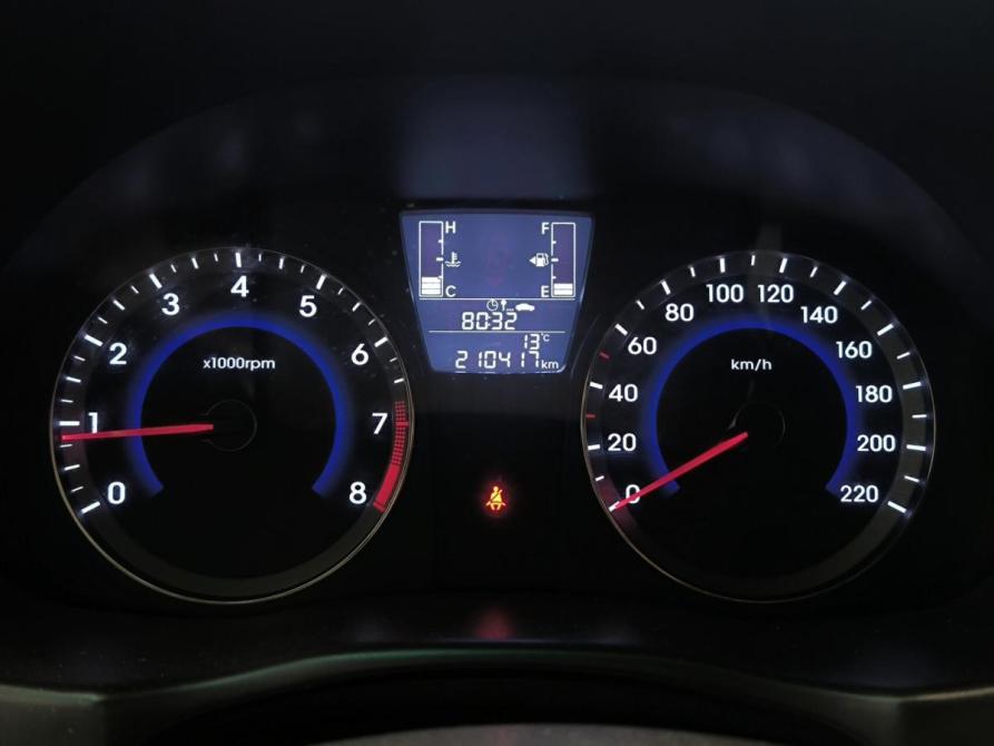 Hyundai Solaris I Рестайлинг Казань  - изображение 16