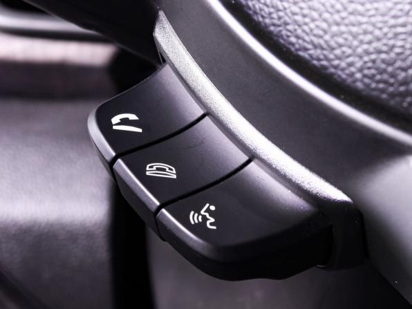 Suzuki Ertiga II с пробегом 2022 года, цена 2 030 000 рублей, 60020 км, компактвэн, Автокод Объявления