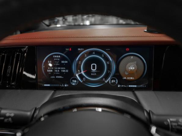 GAC Trumpchi M8 II с пробегом 2023 года, цена 4 300 000 рублей, 45006 км, минивэн, Автокод Объявления