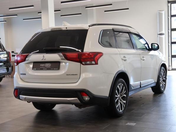 Mitsubishi Outlander III Рестайлинг 2 с пробегом 2017 года, цена 1 824 000 рублей, 150859 км, внедорожник, Автокод Объявления