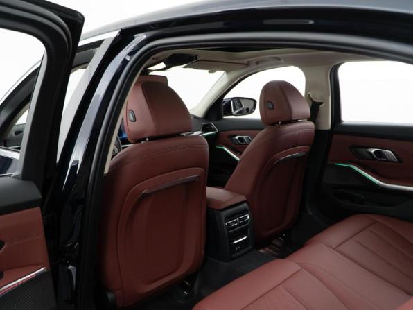 BMW 3 серии VII (G2x) Рестайлинг с пробегом 2023 года, цена 6 148 046 рублей, 4745 км, седан, Автокод Объявления