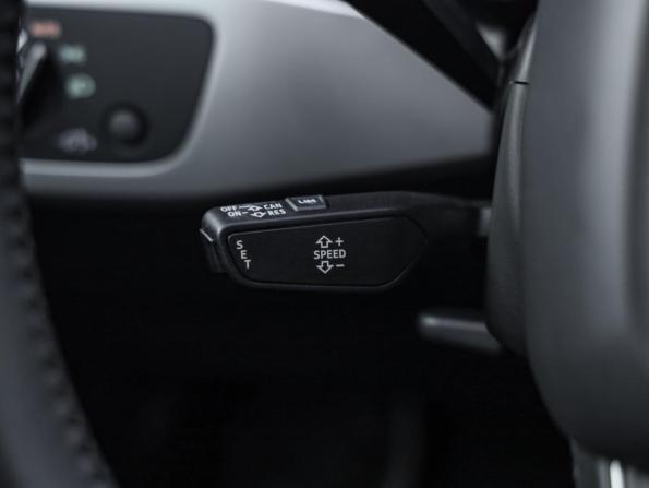 Audi A4 V (B9) с пробегом 2018 года, цена 2 449 000 рублей, 77439 км, седан, Автокод Объявления