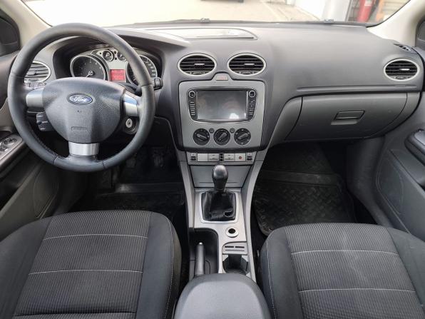 Ford Focus II Рестайлинг с пробегом 2010 года, цена 620 000 рублей, 167965 км, седан, Автокод Объявления