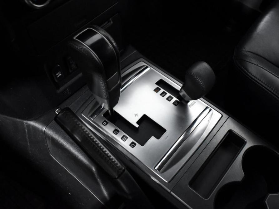Mitsubishi Pajero IV Санкт-Петербург  - изображение 11