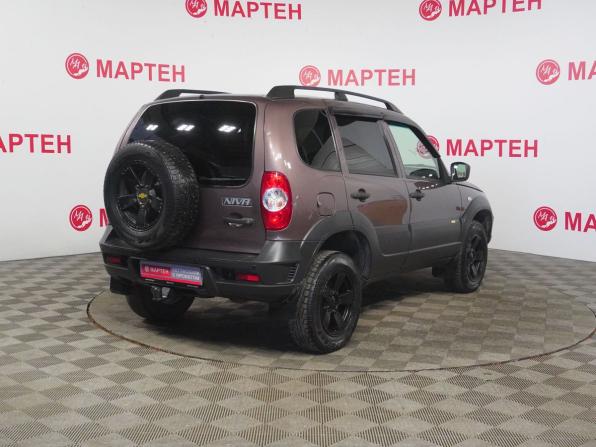 Chevrolet Niva I Рестайлинг с пробегом 2017 года, цена 839 000 рублей, 57203 км, внедорожник, Автокод Объявления
