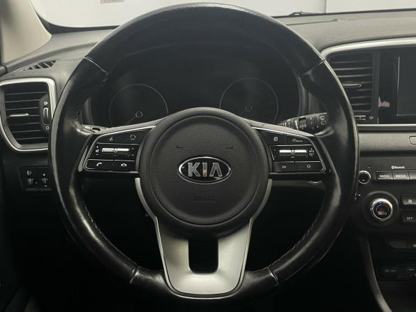 Kia Sportage IV Рестайлинг с пробегом 2020 года, цена 2 288 000 рублей, 176074 км, внедорожник, Автокод Объявления