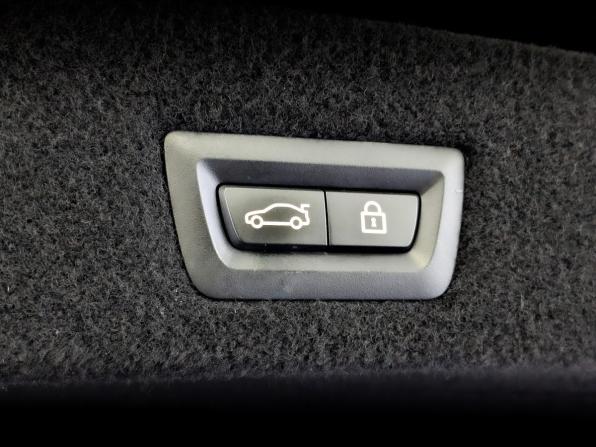 BMW 7 серии VI (G11/G12) Рестайлинг с пробегом 2021 года, цена 6 970 000 рублей, 97305 км, седан, Автокод Объявления