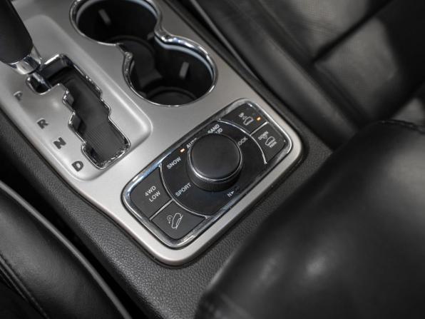 Jeep Grand Cherokee IV (WK2) с пробегом 2012 года, цена 1 880 000 рублей, 189587 км, внедорожник, Автокод Объявления