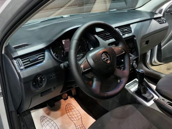 Skoda Octavia III (A7) с пробегом 2013 года, цена 790 000 рублей, 131214 км, лифтбек, Автокод Объявления