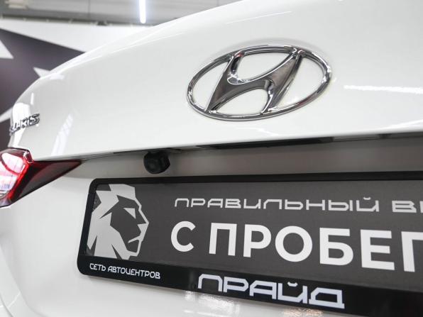 Hyundai Solaris II с пробегом 2017 года, цена 1 299 900 рублей, 210225 км, седан, Автокод Объявления