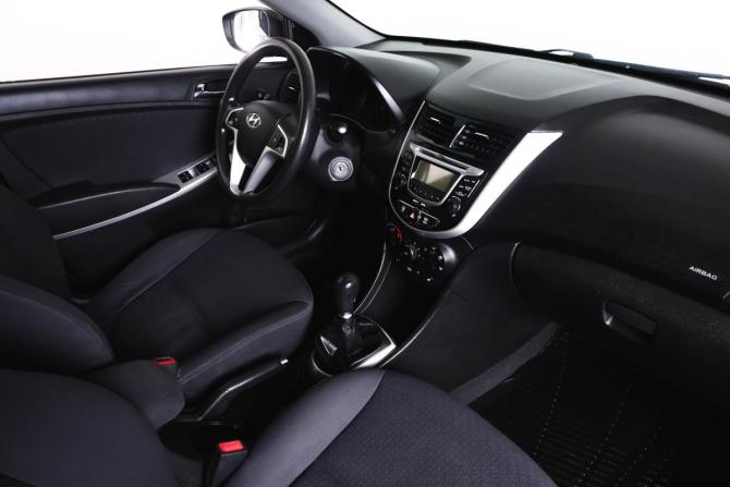 Hyundai Solaris I с пробегом 2013 года, цена 799 000 рублей, 179600 км, седан, Автокод Объявления