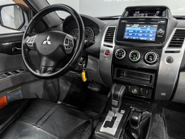 Mitsubishi Pajero Sport II Рестайлинг с пробегом 2014 года, цена 1 820 000 рублей, 292000 км, внедорожник, Автокод Объявления